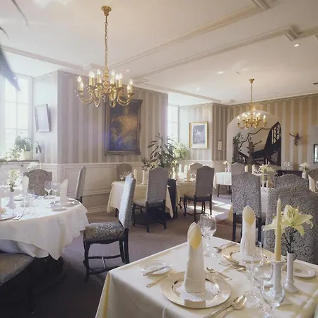 Hotel Kurfuerstliches Amtshaus Dauner Burg 4*