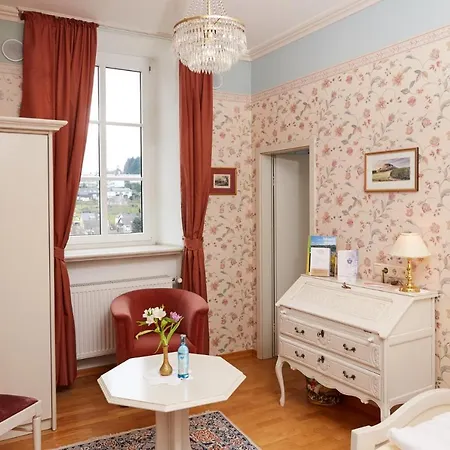 Kurfuerstliches Amtshaus Dauner Burg 4* 道恩