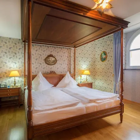 Hotel Schlosshotel Kurfuerstliches Amtshaus Dauner Burg Daun