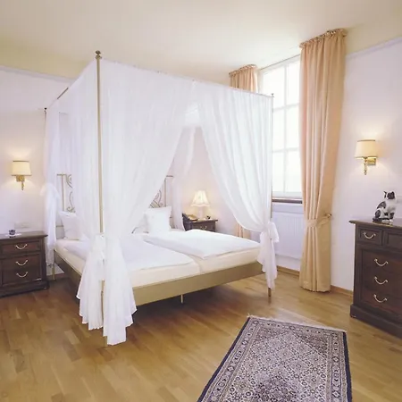 Schlosshotel Kurfuerstliches Amtshaus Dauner Burg Hotel