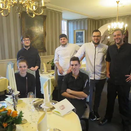Schlosshotel Kurfuerstliches Amtshaus Dauner Burg Отель Даун