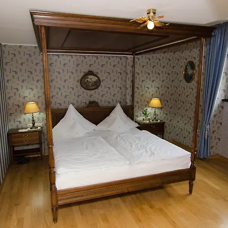 Schlosshotel Kurfuerstliches Amtshaus Dauner Burg Отель 4*