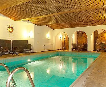 Kurfuerstliches Amtshaus Dauner Burg Hotell Daun
