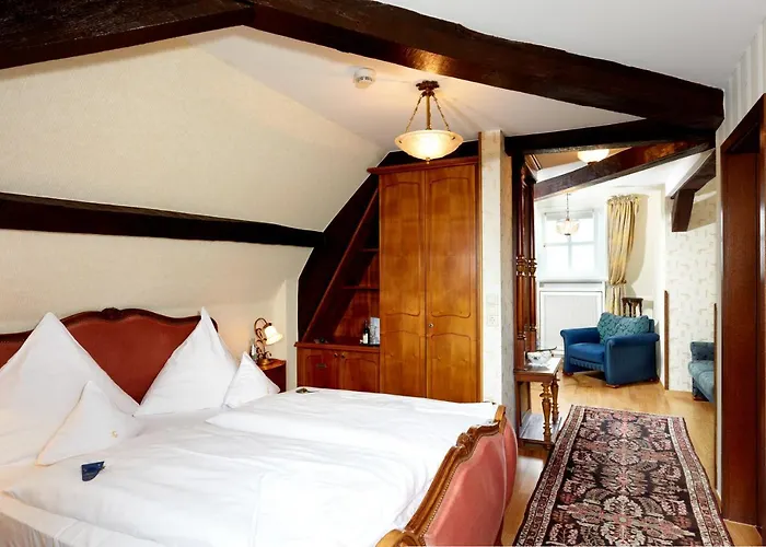 Kurfuerstliches Amtshaus Dauner Burg