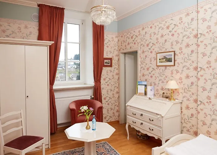 Kurfuerstliches Amtshaus Dauner Burg 4* Daun