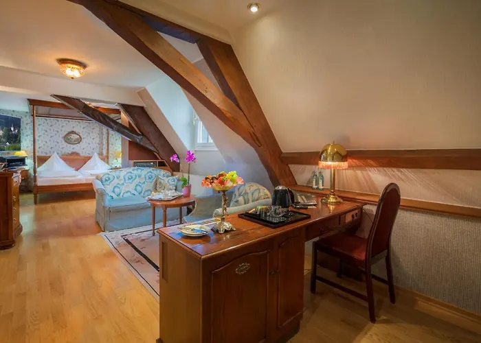 Hotel Kurfuerstliches Amtshaus Dauner Burg 4*