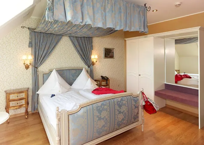 Hotel Kurfuerstliches Amtshaus Dauner Burg 4*