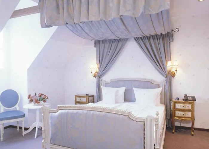 Hotel Kurfuerstliches Amtshaus Dauner Burg 4*