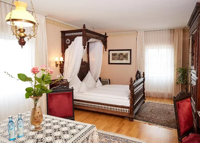 Kurfuerstliches Amtshaus Dauner Burg Hotel 4*