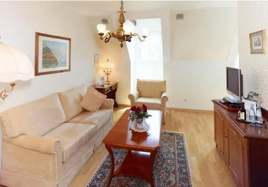 Kurfuerstliches Amtshaus Dauner Burg Daun