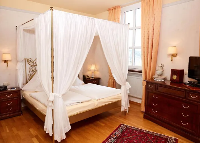 Kurfuerstliches Amtshaus Dauner Burg