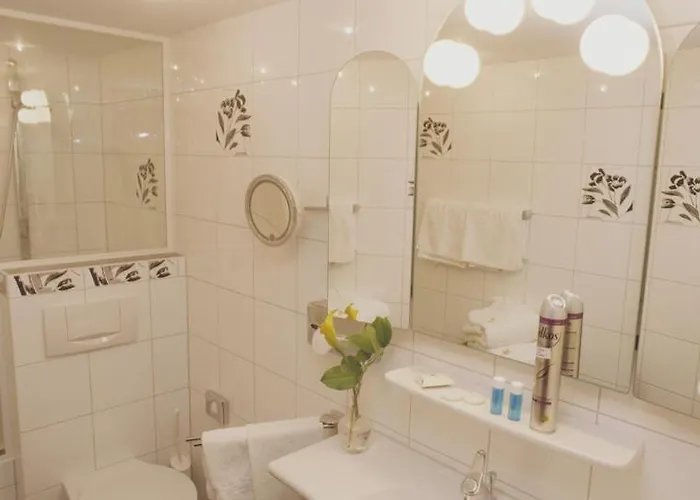 Kurfuerstliches Amtshaus Dauner Burg Hotel 4*