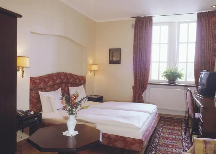 Hotel Kurfuerstliches Amtshaus Dauner Burg 4*