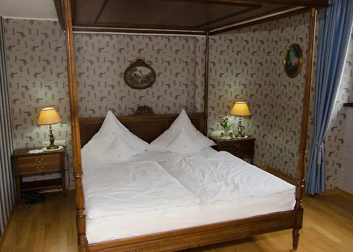 Kurfuerstliches Amtshaus Dauner Burg Hotel 4*