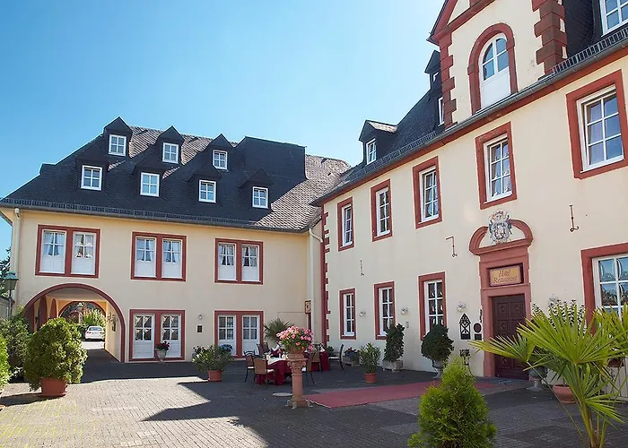 Hotel Kurfuerstliches Amtshaus Dauner Burg 4*
